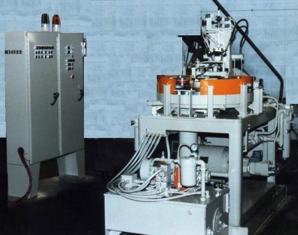 High water pressure deburring machine